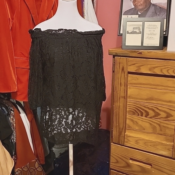 Lane Bryant Off-The-Shoulder Lace Overlay Blouse - Picture 1 of 3
